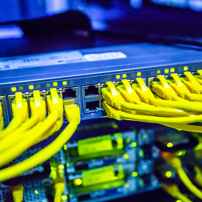 服務器租用與購買對比 結合金盾防火墻，如何選擇最優方案？